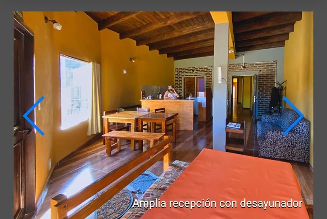 Hostel El Salto Эль-Чальтен Экстерьер фото